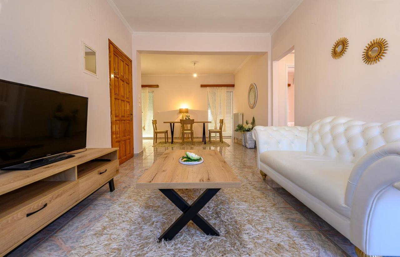 Flower Apartment Preveza Buitenkant foto