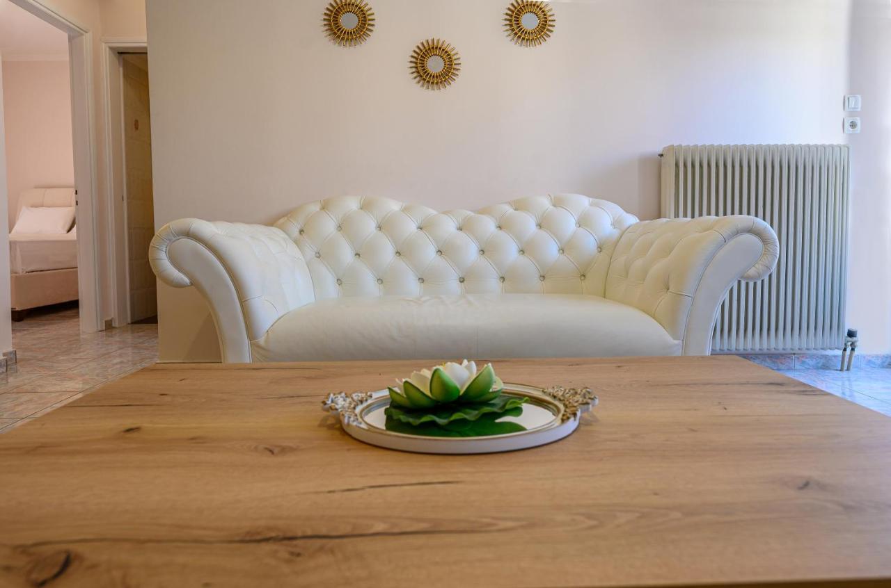 Flower Apartment Preveza Buitenkant foto