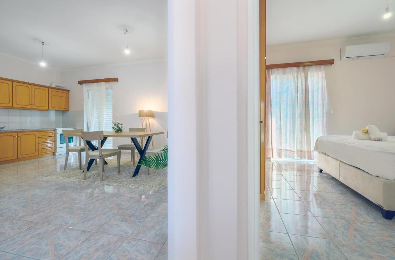 Flower Apartment Preveza Buitenkant foto