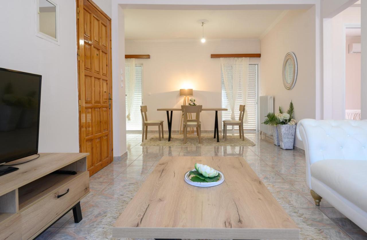 Flower Apartment Preveza Buitenkant foto